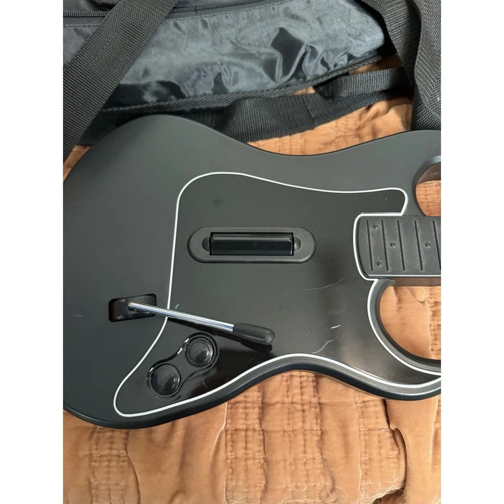 guitar hero wii Red Octane Kramer Rare Strap, Stickers, Dongle, Key Chain, Bag